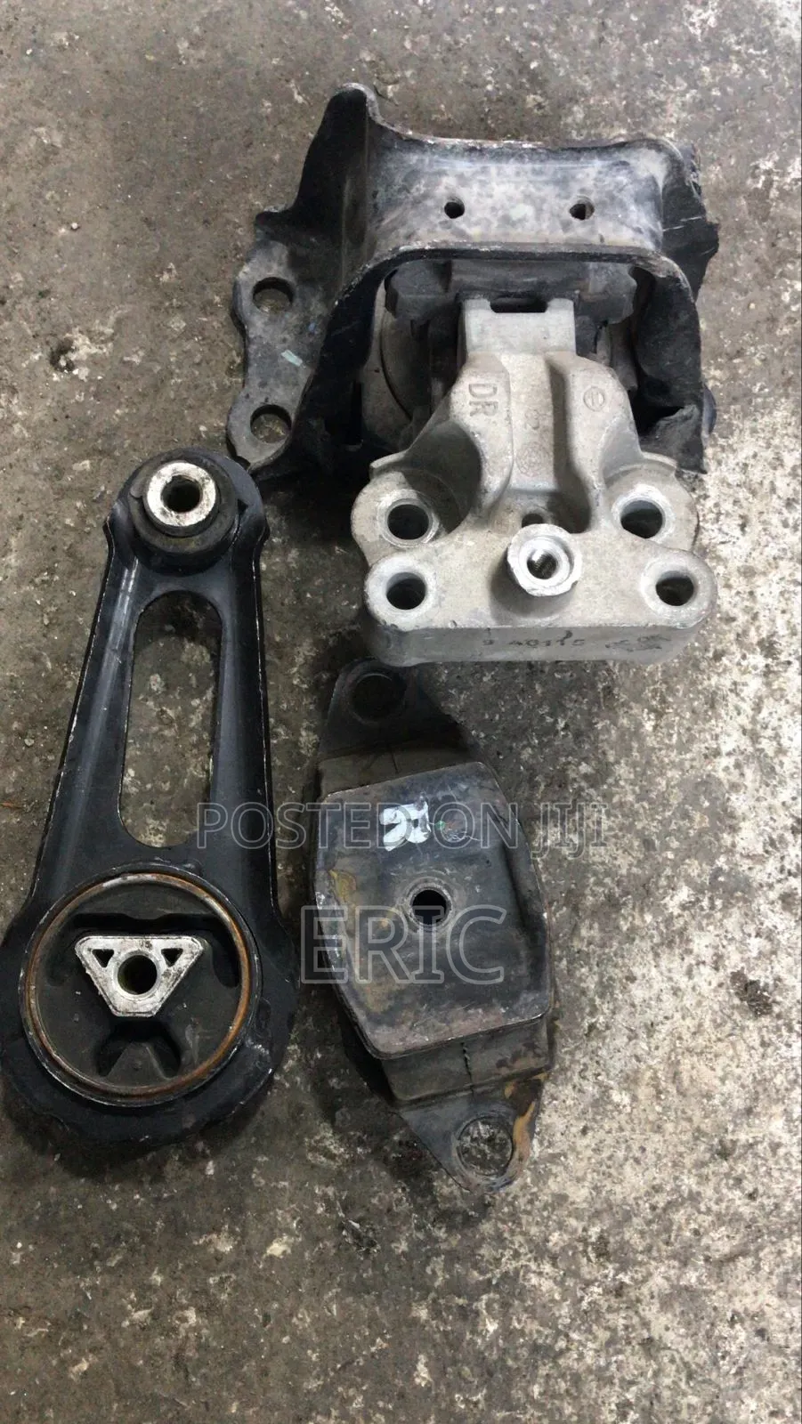 Nissan Note 2014 Ingine Mounting