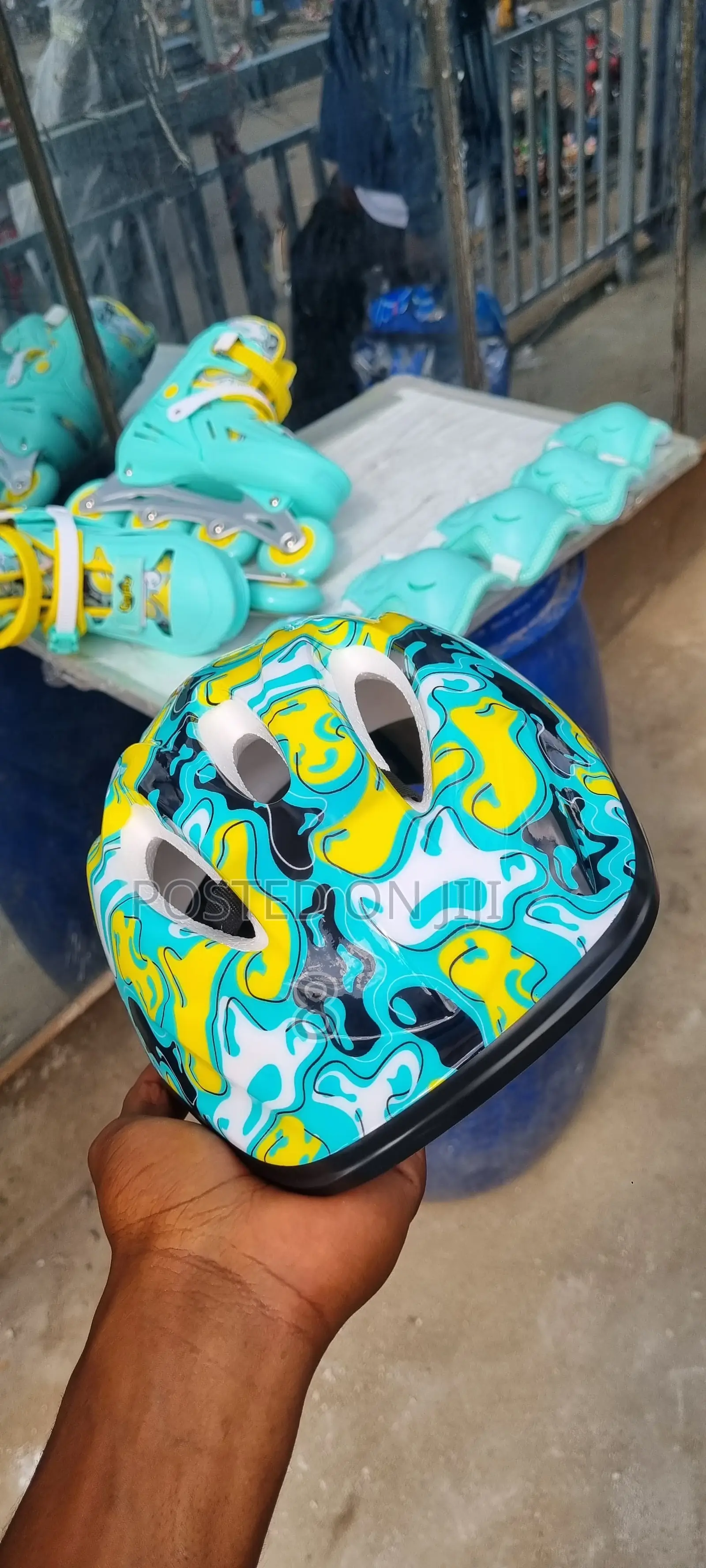 Kids’ Inline Skates Full Set – Helmet and Pads Included