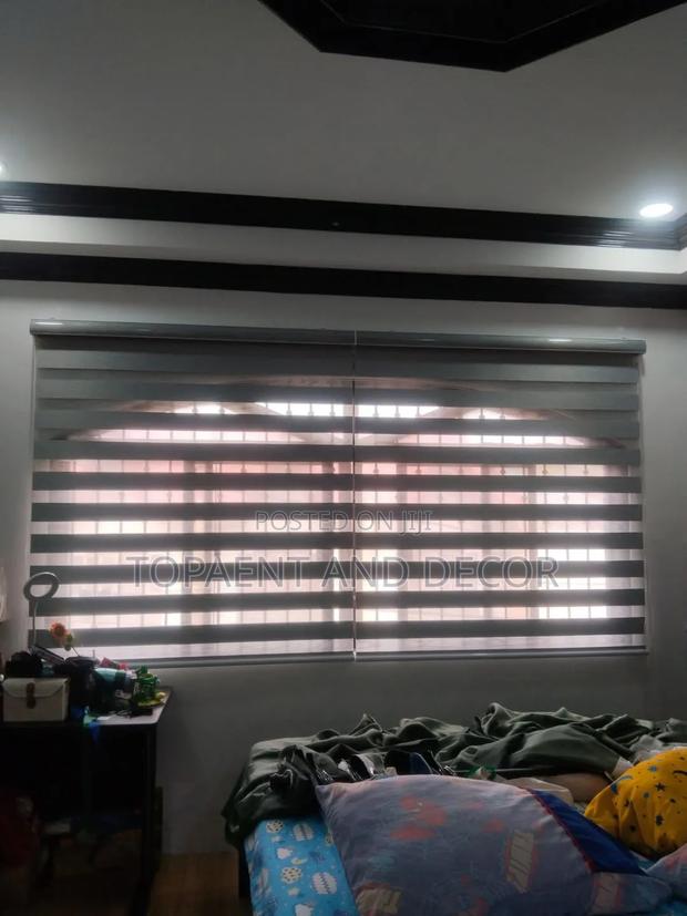 Light Control Horizontal Sheer Office Roller Blinds Fitting