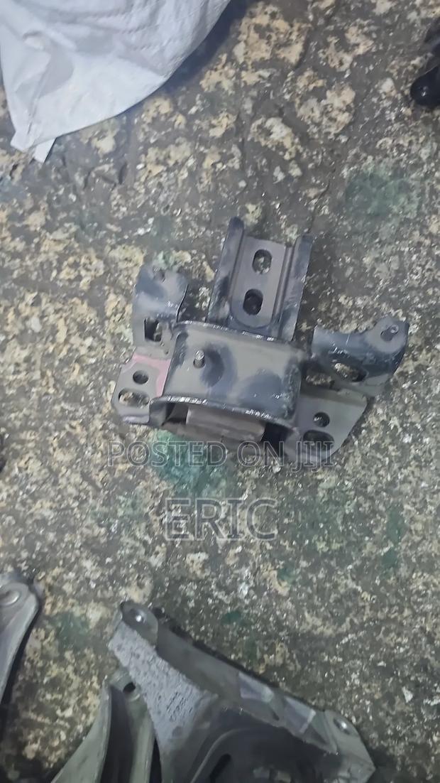 Mazda Demio 2012 Gearbox Mounting - main view