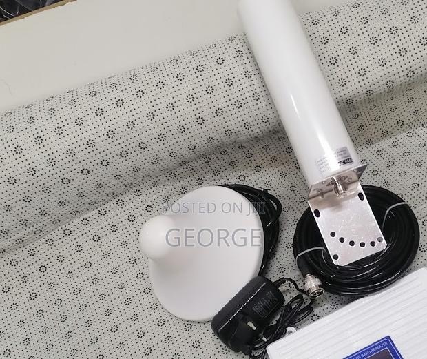 Imported 
2g-3g-4g Phone Network Signal Booster - main view