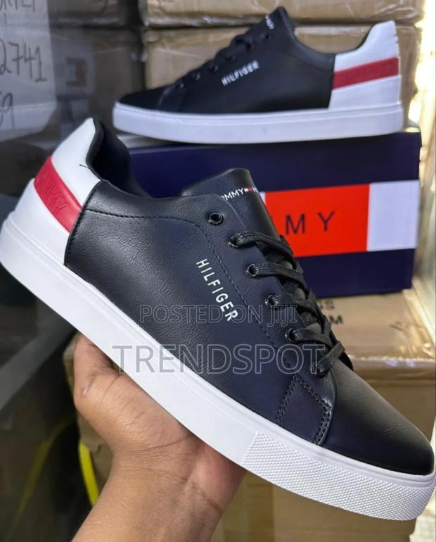Tommy Hilfiger  Navy - main view