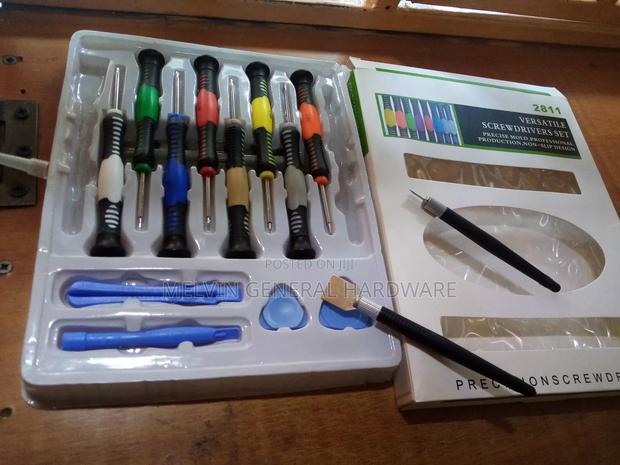 Precision Versatile Screwdriver Set - main view
