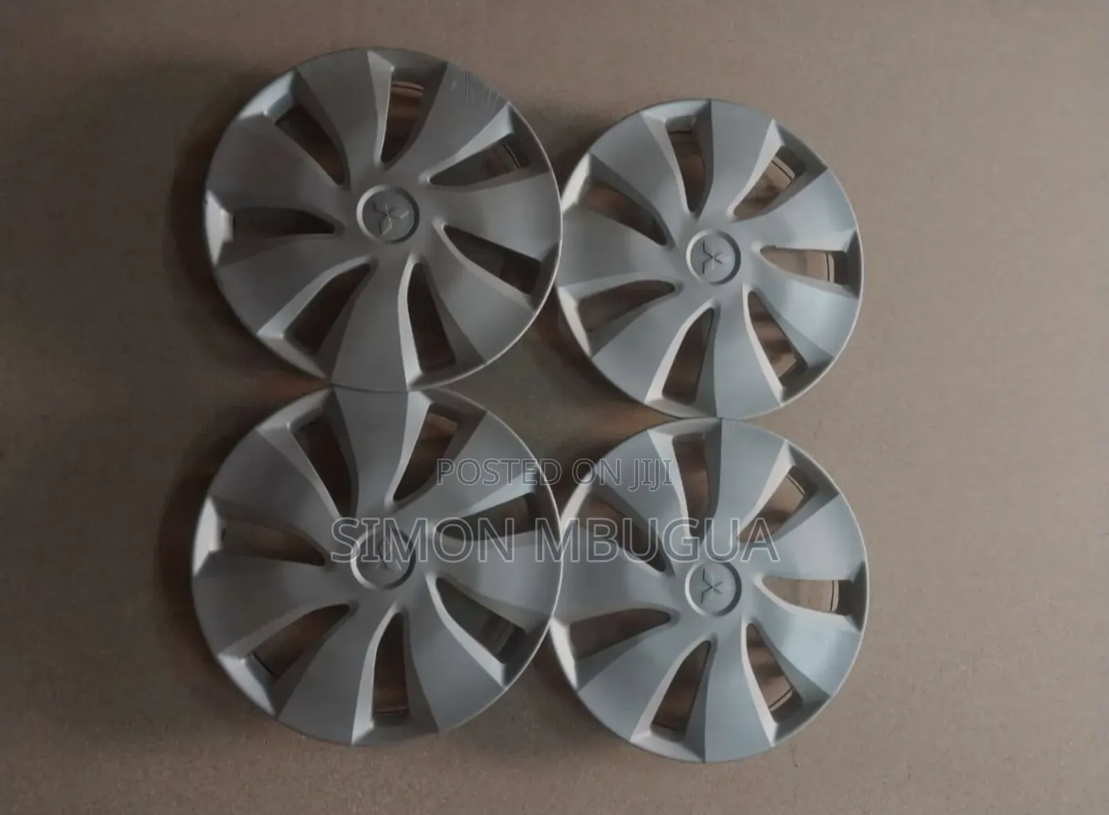 Mitsubishi (Lancer,Rvr, Gallant) Wheelcaps