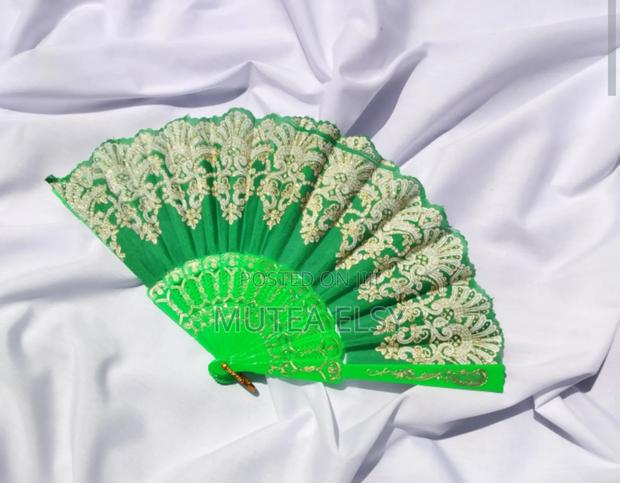 Vintage Ladies Fans - thumbnail 2