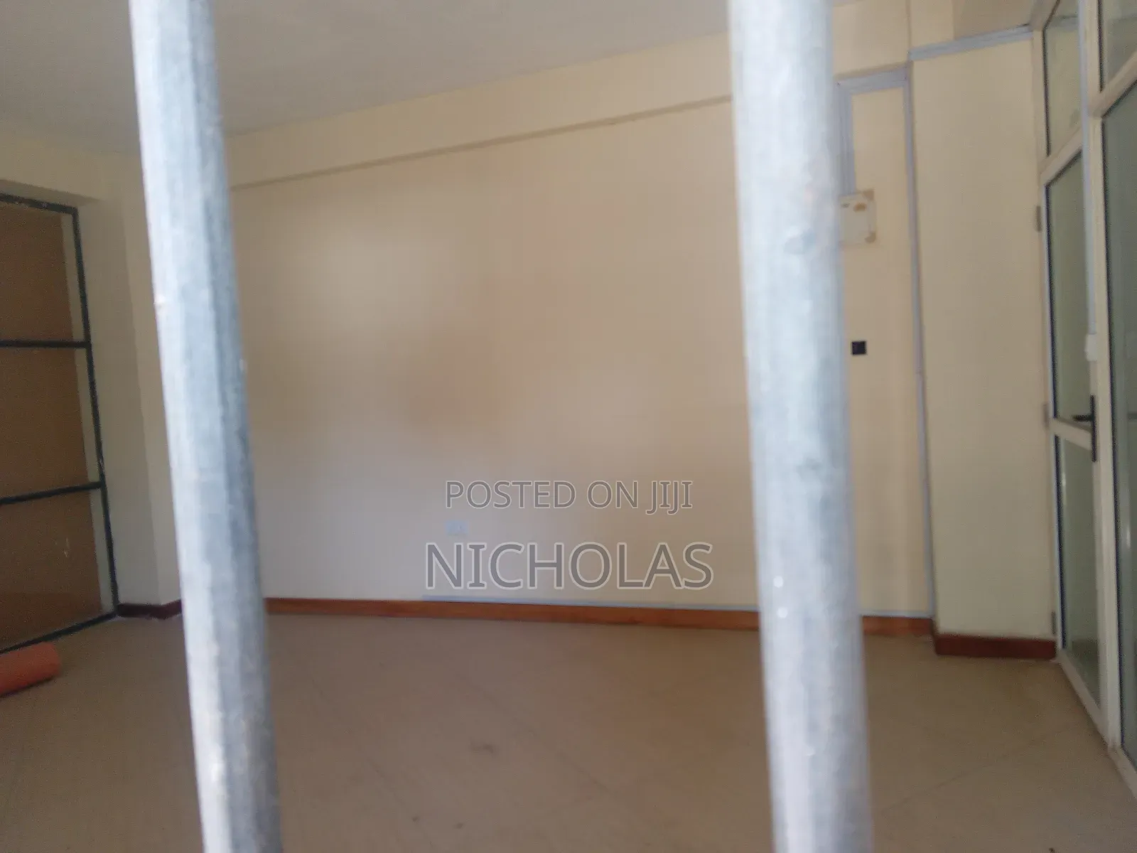 Showrooms, Warehouse and Offices Tolet