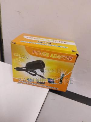 AC/DC Power Adapter Output 12V 2A Input 100-240v - thumbnail 2