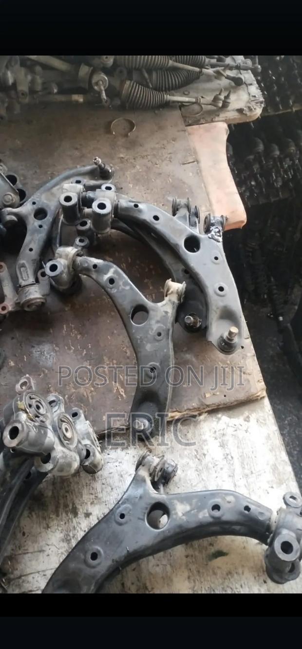 Mazda Axela/Mazda Atenza 2016 Front Arms - main view