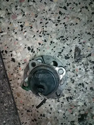 Toyota Vitz Rear Wheel Hub