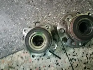 Toyota Mark X 4wd Rear Hub