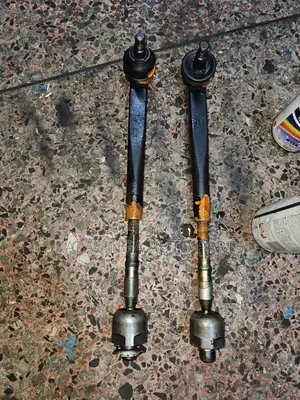 4wd Tierod For Nissan Vannet