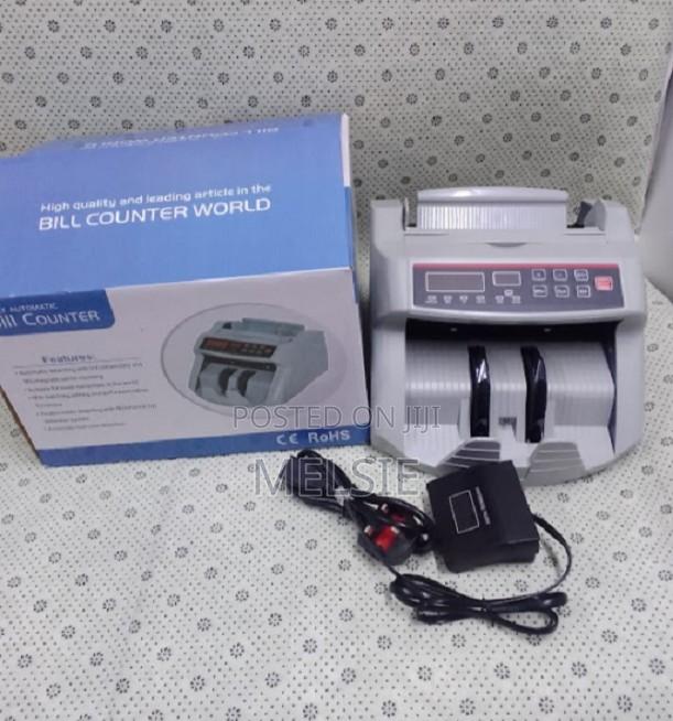 State-of-the-Art Counterfeit Detection Money/ Bill Counter