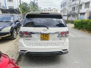 Toyota Fortuner 2015 White