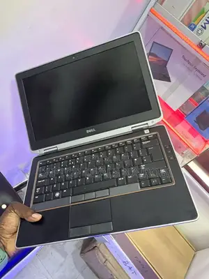 Laptop Dell Latitude E6320 8GB Intel Core I3 SSD 256GB