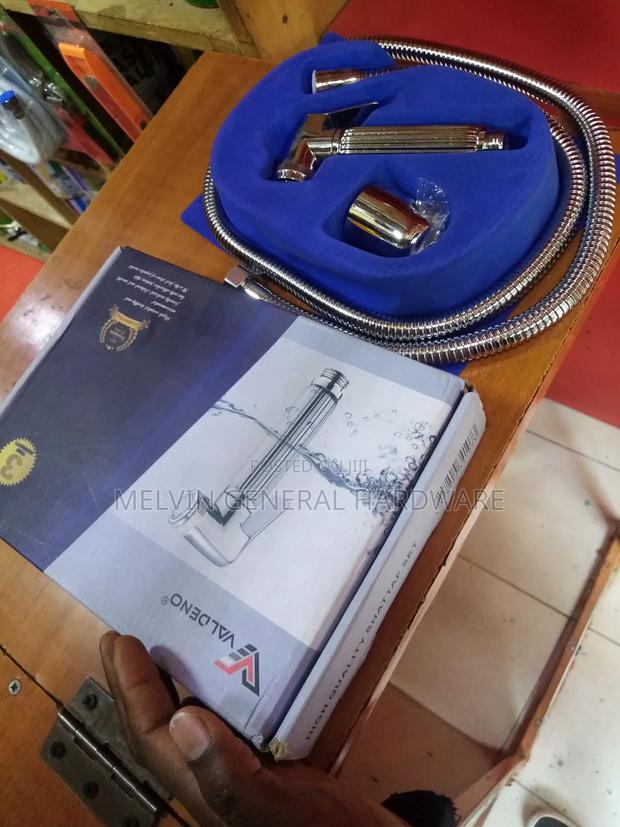 Valendo Arabic Shower - main view