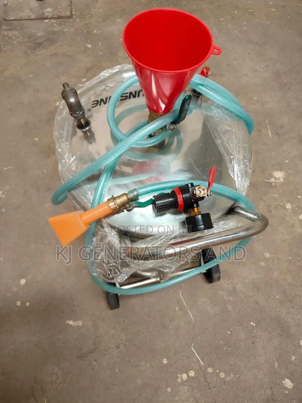 Bubble/Foam Making Machine - thumbnail 2