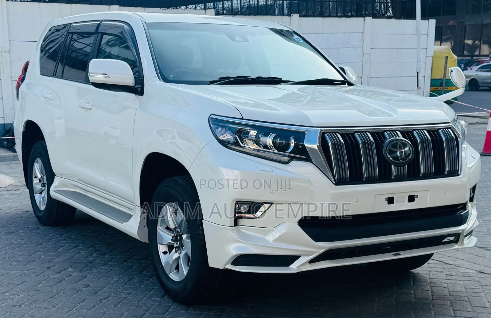 Toyota Land Cruiser Prado 2018 White