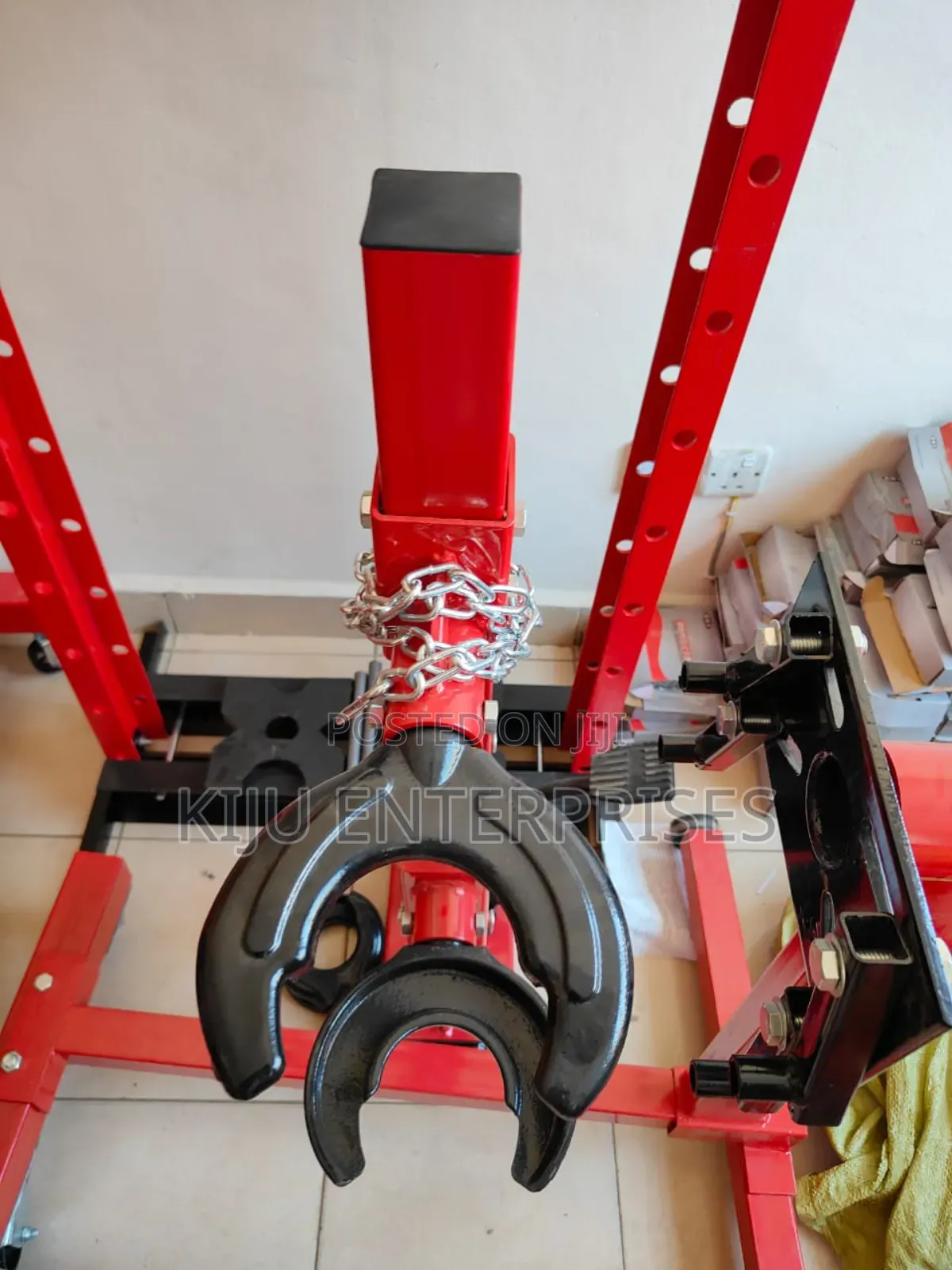 Suspension Claw