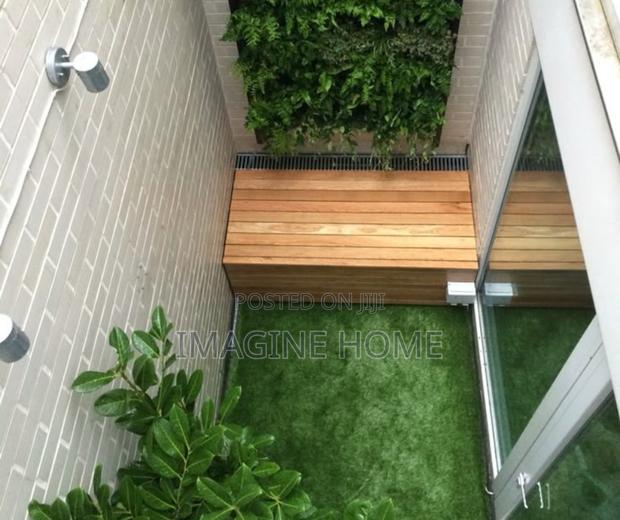 Balcony Back Home With Artificial Turf Grass Carpet