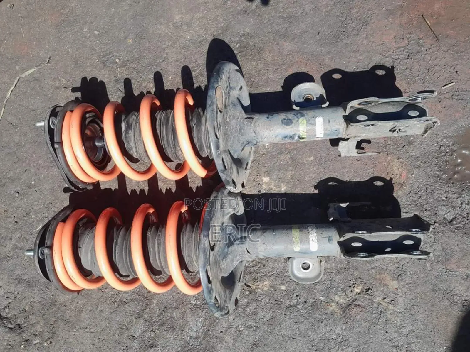 Toyota Vanguard/Rav4 Front Shocks