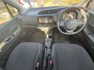Toyota Vitz 2019 Silver