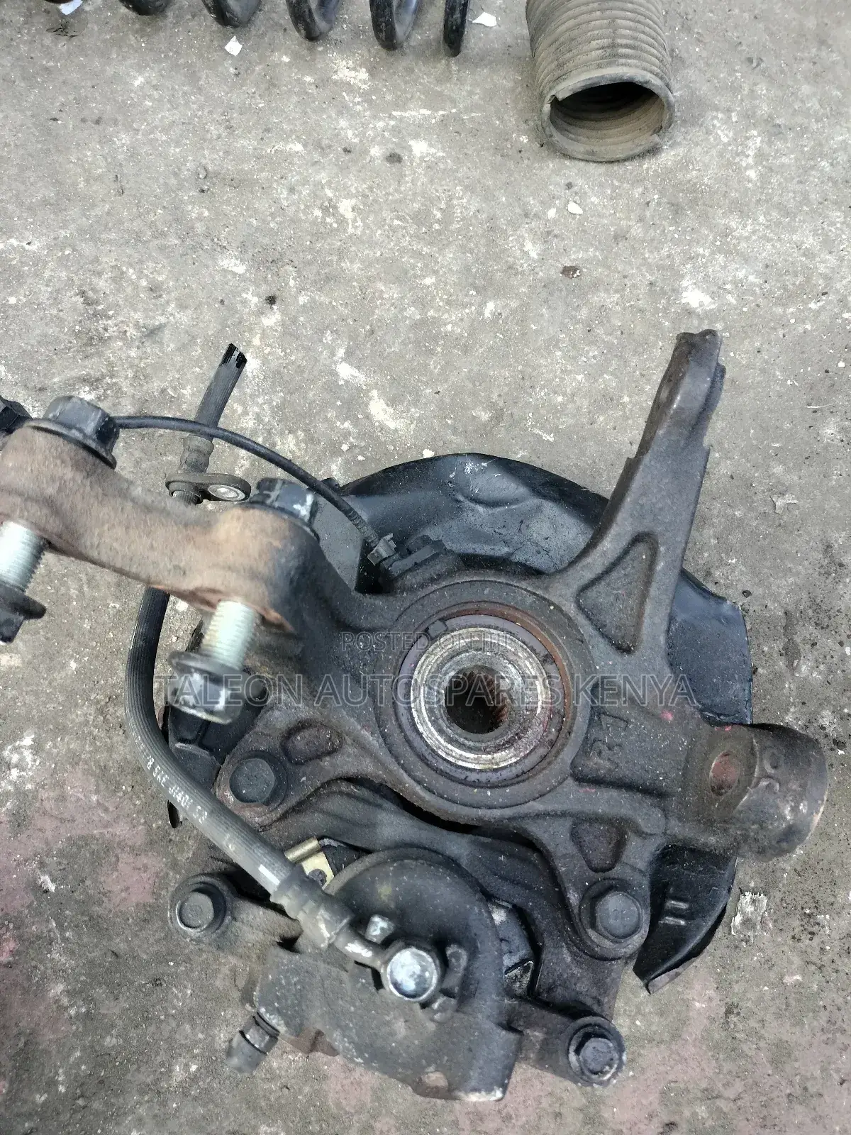 Toyota Vitz Hub