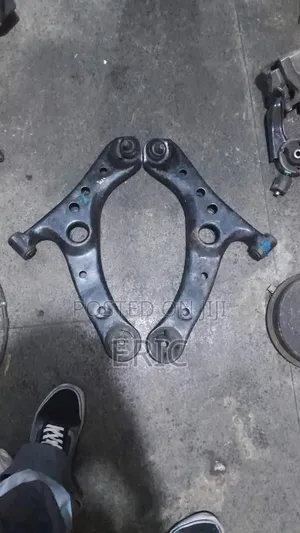 Toyota Noah/Voxy Front Arms