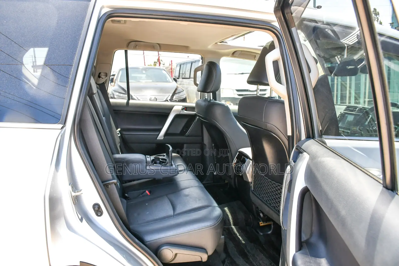 Toyota Land Cruiser Prado 2018 Silver