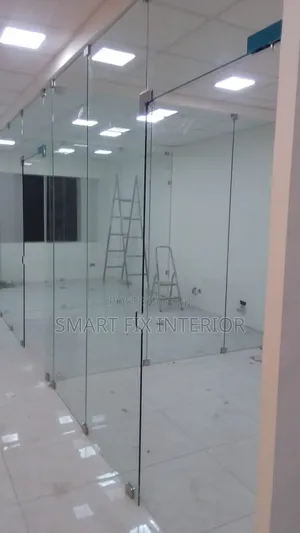 Aluminum/Glass Office Partitioning