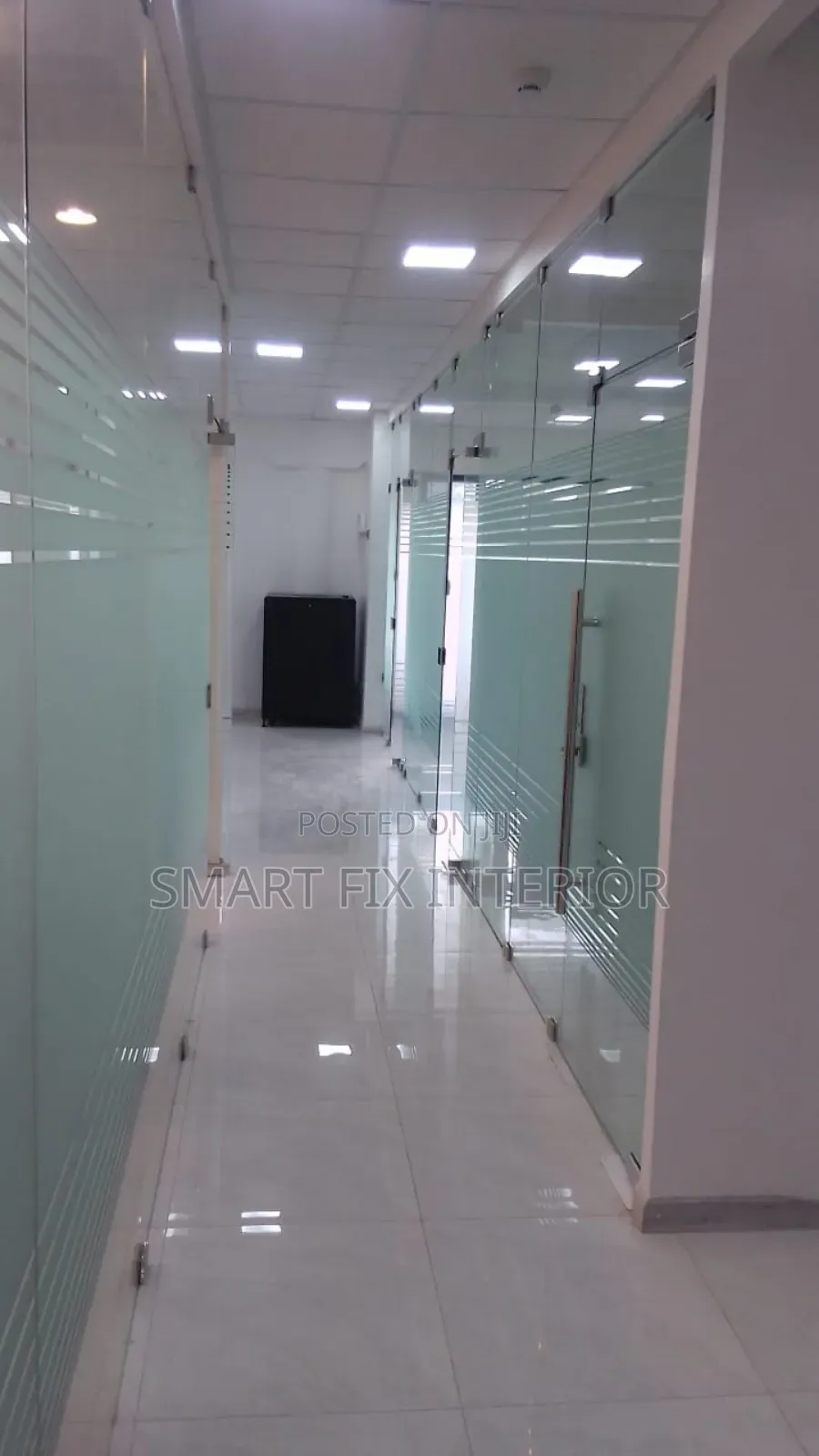 Aluminum/Glass Office Partitioning