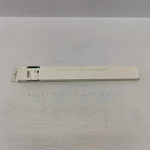 Genuine Land Rover Defender Front Wiper Blade - LR162053