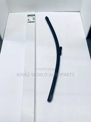 Genuine Land Rover Defender L663 Front Wiper Blades LR162053