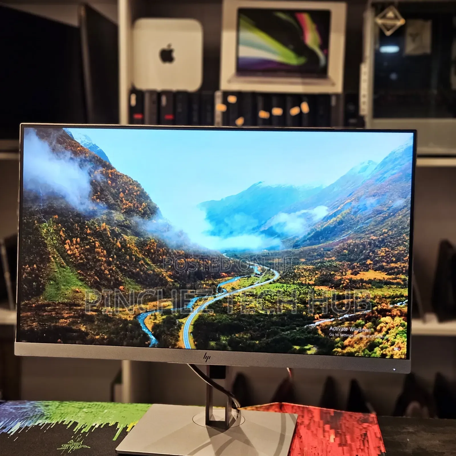 Hp E243
24 Inch Frameless 
With 
Adjustable Stand