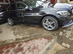 Mercedes-Benz C200 2018 Black
