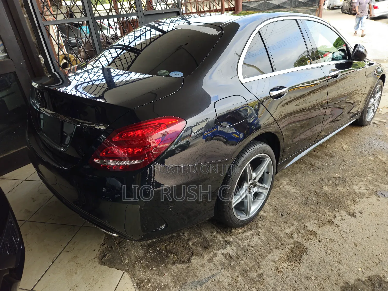 Mercedes-Benz C200 2018 Black