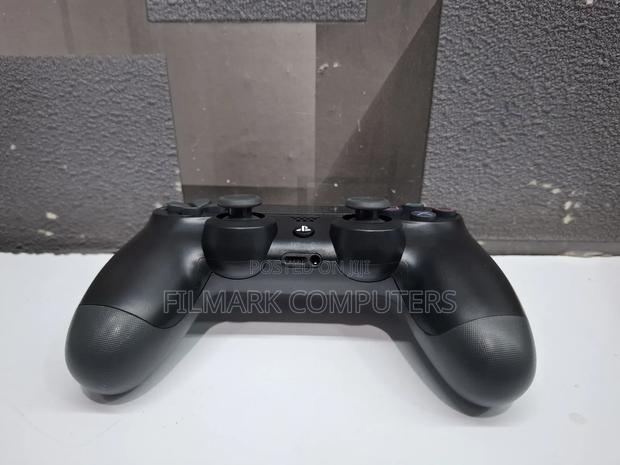 Sony Dual Shock 4 Wireless Controller for Playstation 4 - thumbnail 3