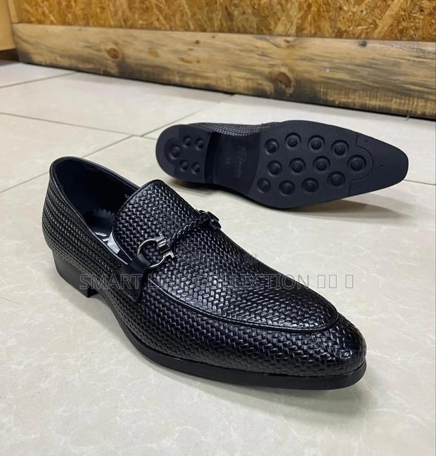 Clarks Official