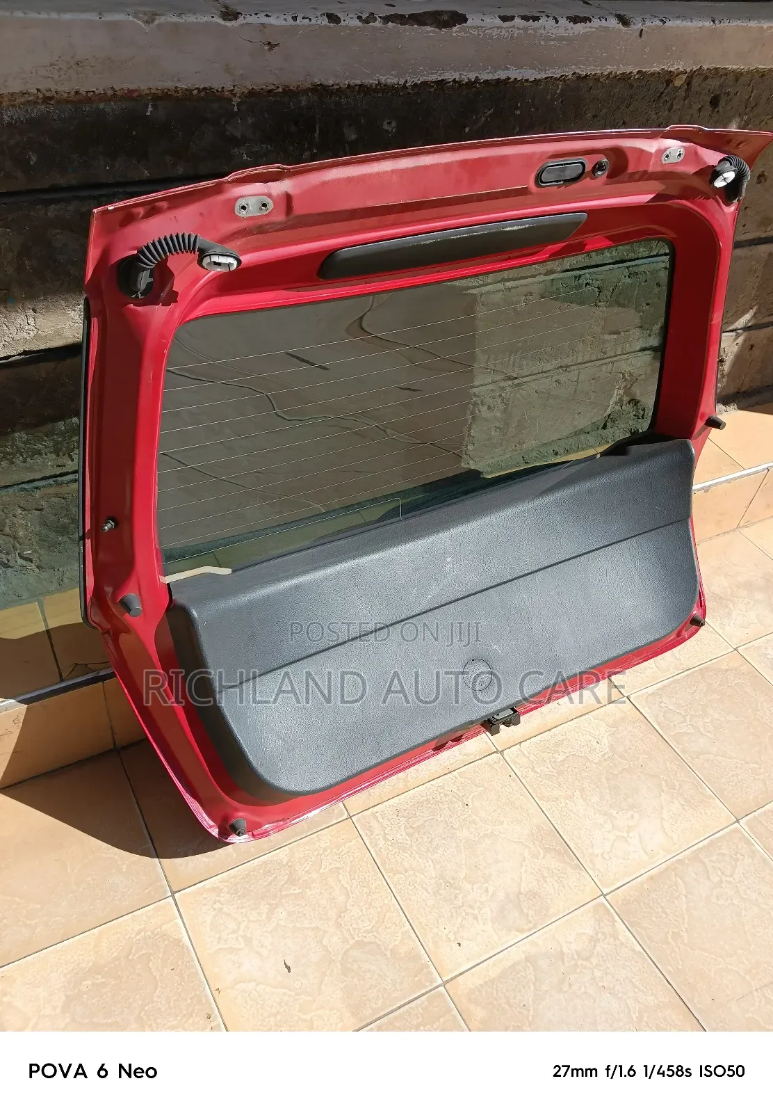 Mazda Verisa Boot