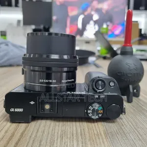 Sony A6000 Mirrorless Camera With 16-50mm Lens