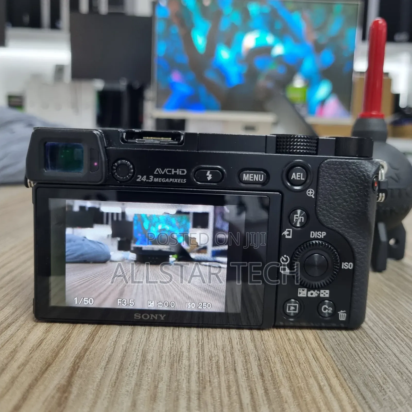 Sony A6000 Mirrorless Camera With 16-50mm Lens