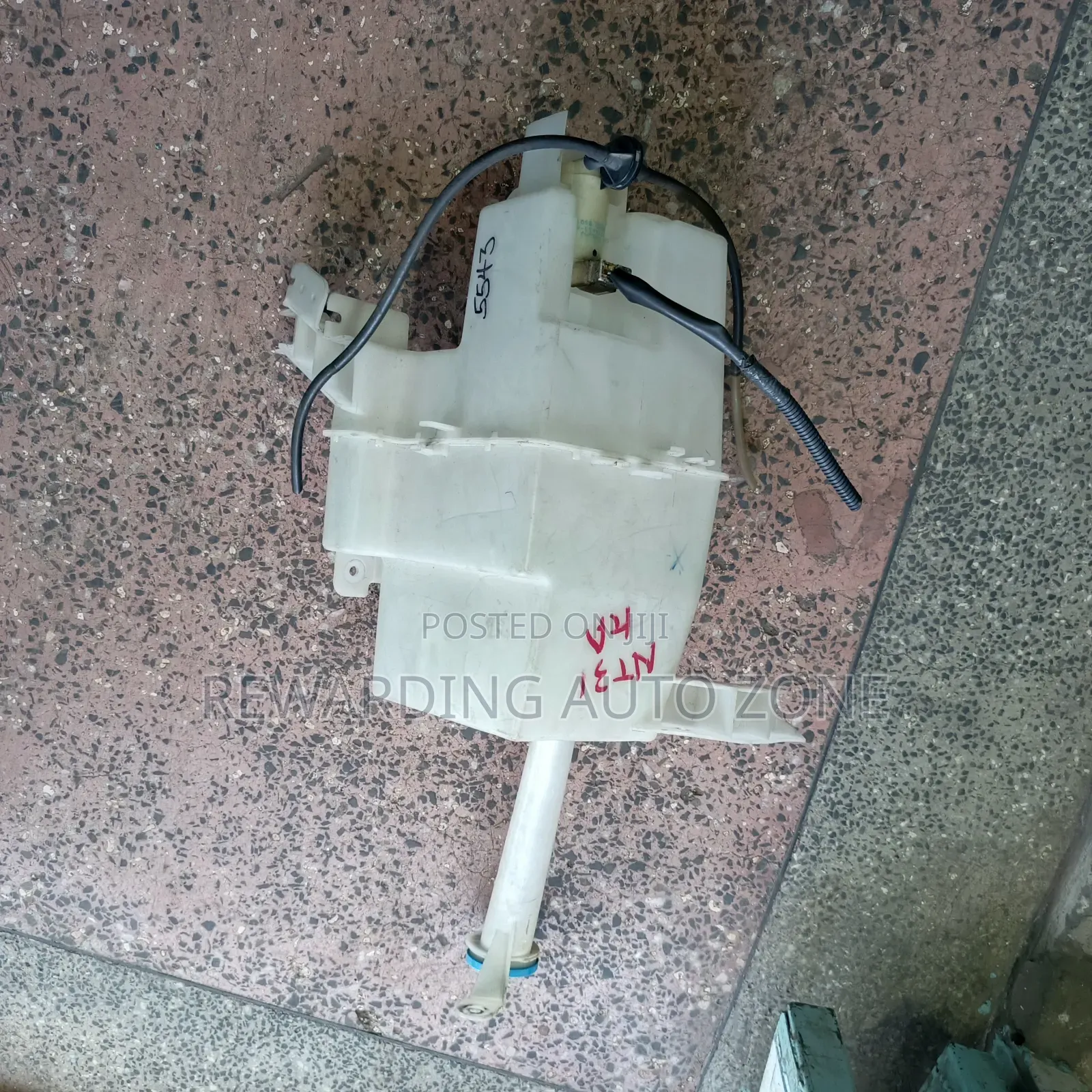 Nissan Ex Trail Wiper Bottle Nt31