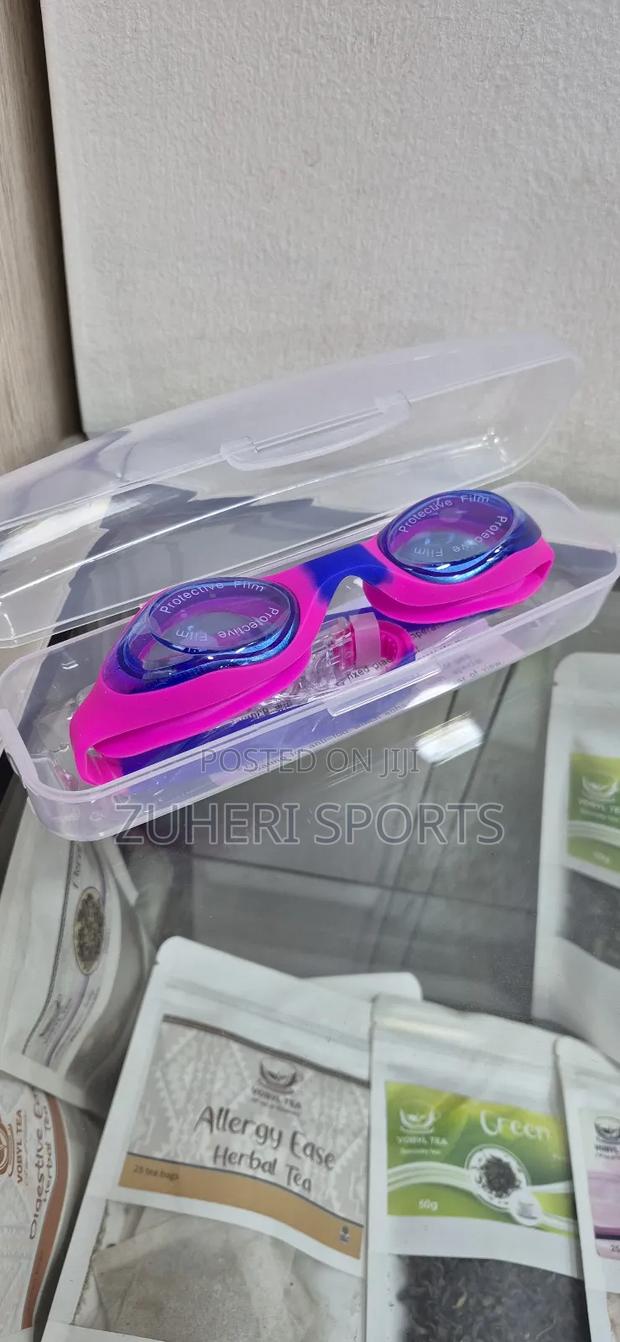 Kids Swimming Goggles Anti-Fog, Anti-Leak Adjustable Straps