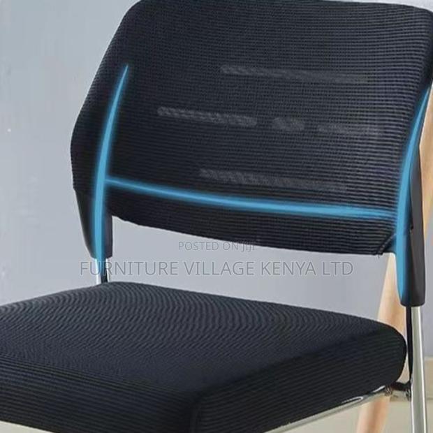 Ergonomic Office Desk Chairs - thumbnail 4