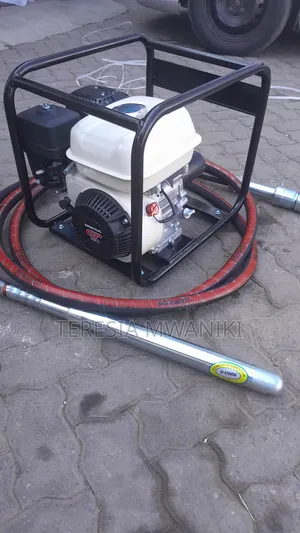 Original   Honda Vibrator/ Concrete  Vibrator
