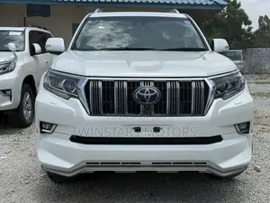 Toyota Land Cruiser Prado 2.8 2019 White