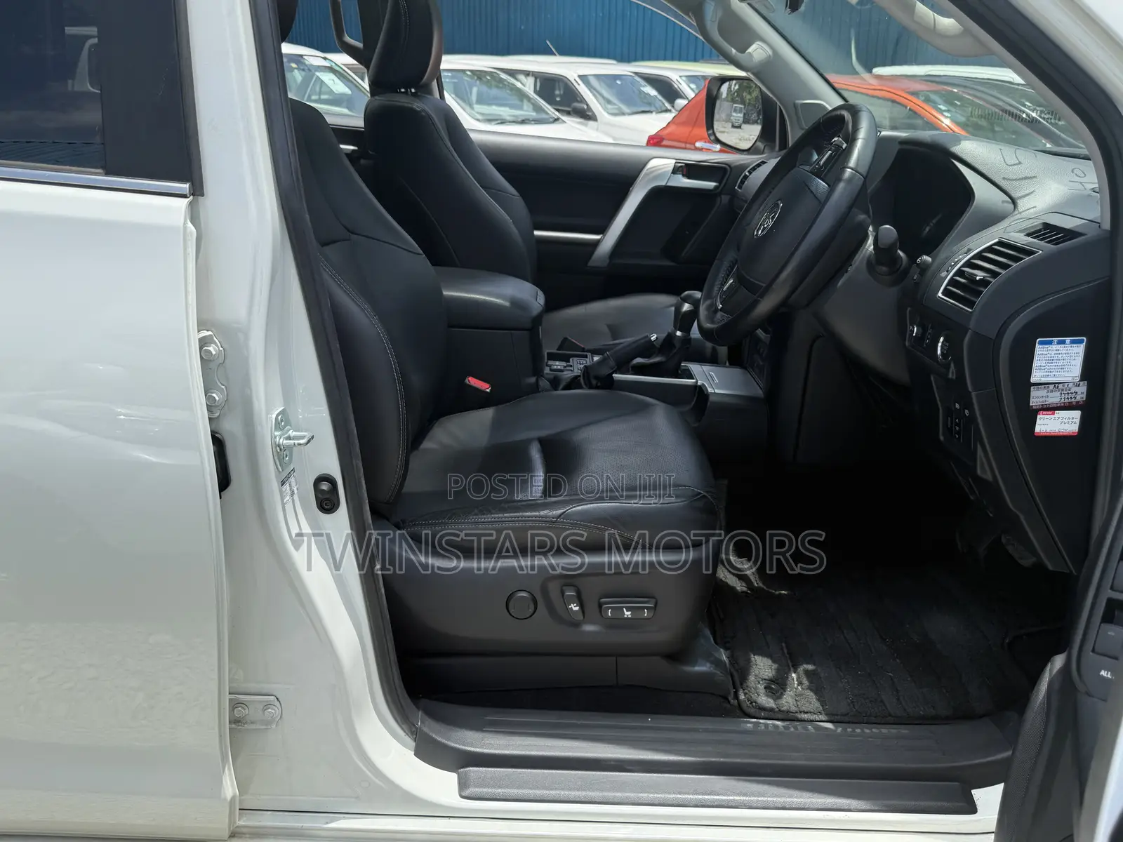 Toyota Land Cruiser Prado 2.8 2019 White