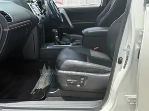 Toyota Land Cruiser Prado 2.8 2019 White