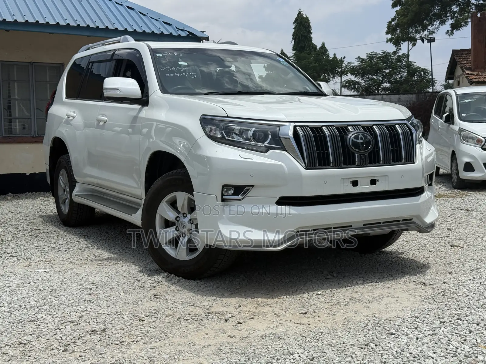 Toyota Land Cruiser Prado 2.8 2019 White