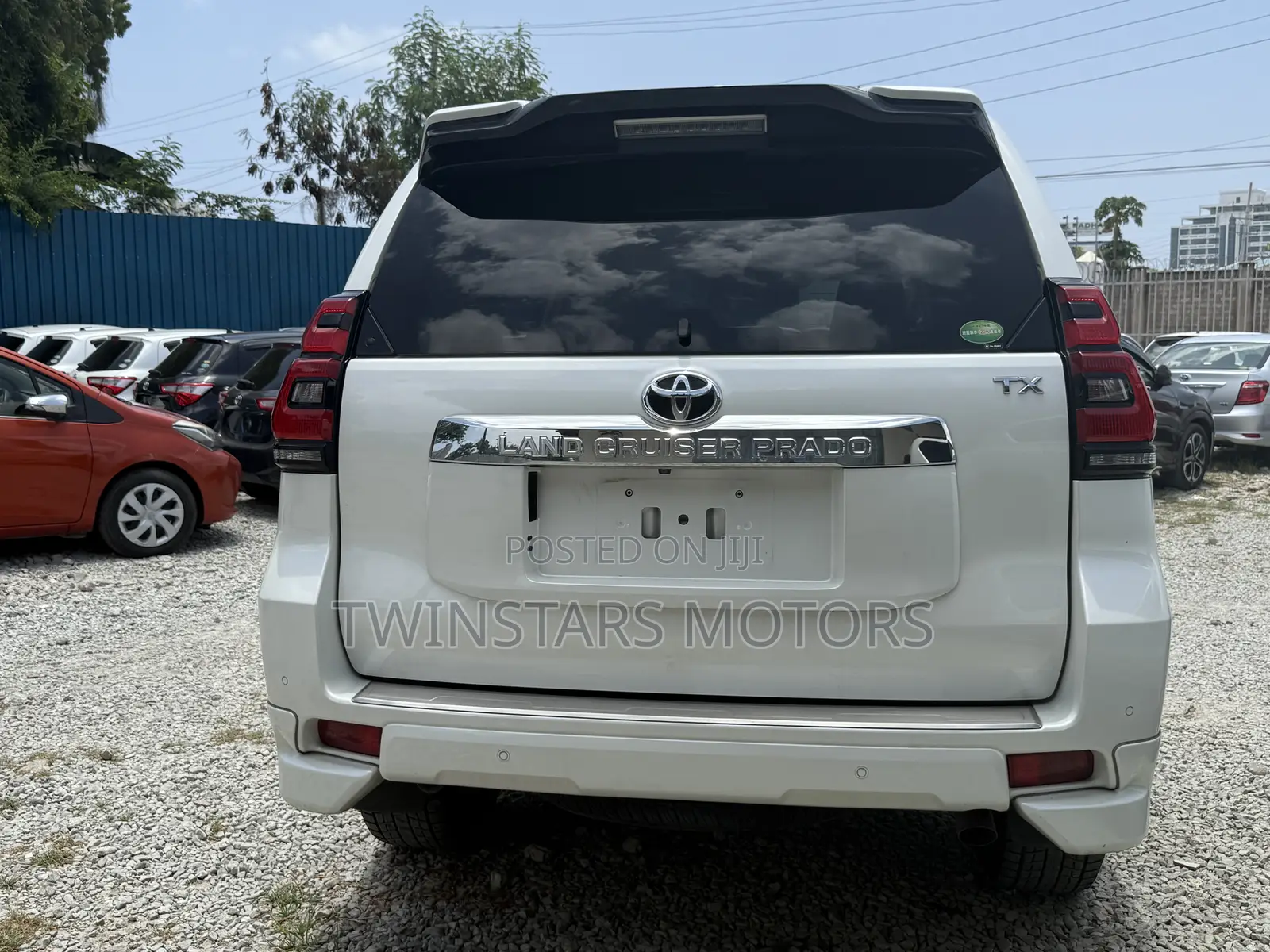 Toyota Land Cruiser Prado 2.8 2019 White