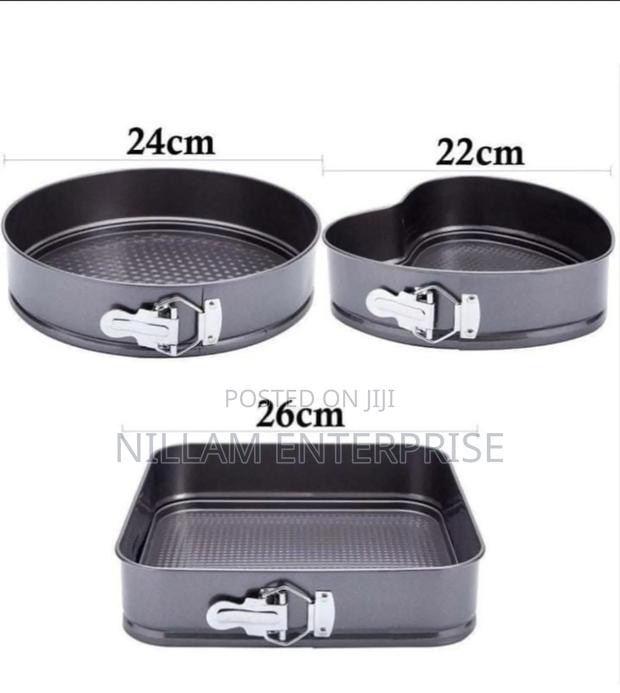 3pcs Cake Moulds/Baking Tins
